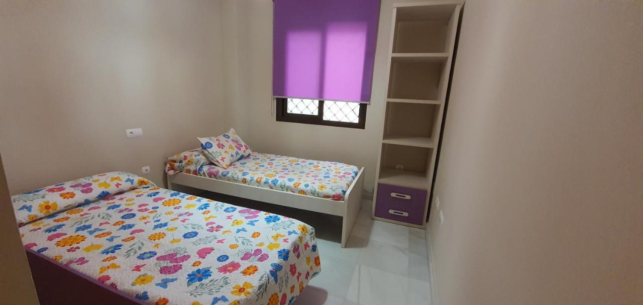 Apartamento Ciudad De Рота Екстериор снимка