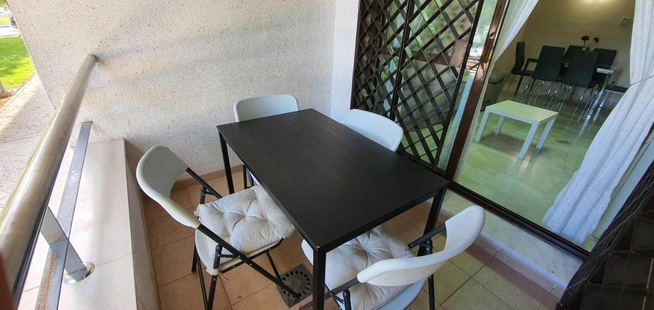 Apartamento Ciudad De Рота Екстериор снимка